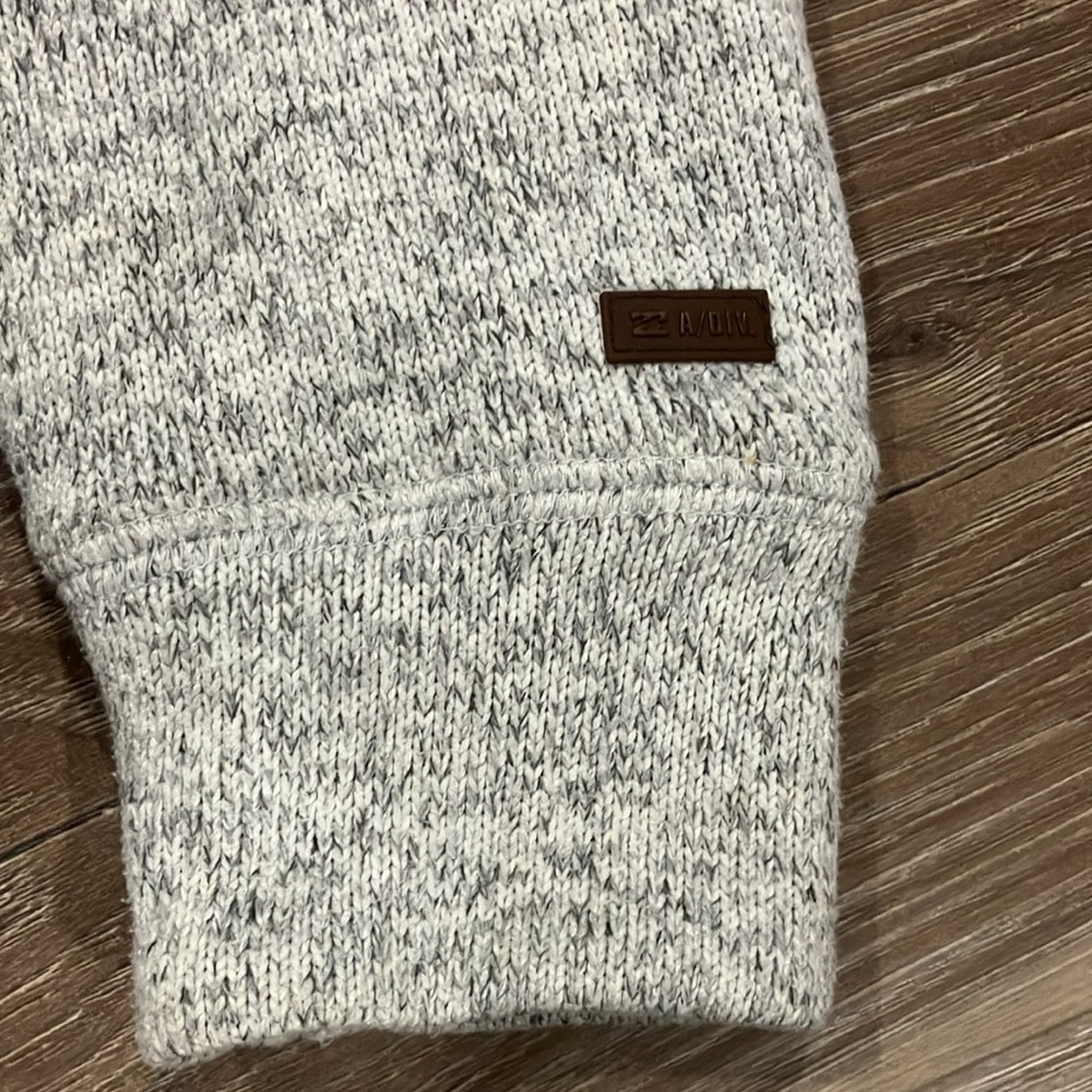 MBillabong Men’s Sweatshirt- Medium - Picture 3 of 7